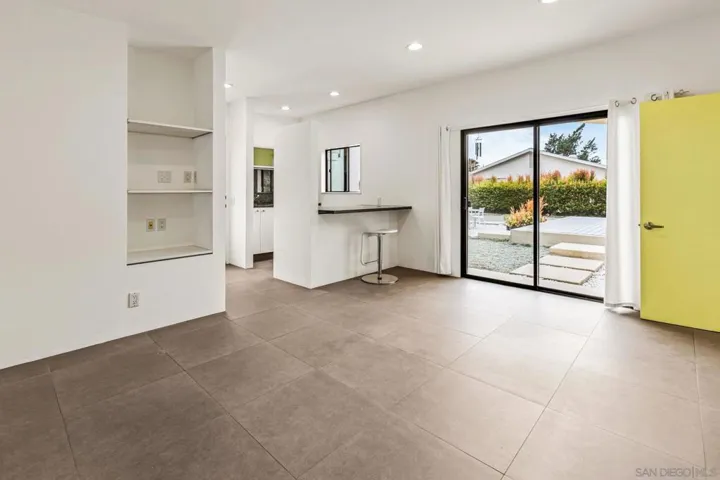 6540 Persa St, Carlsbad, California 92009