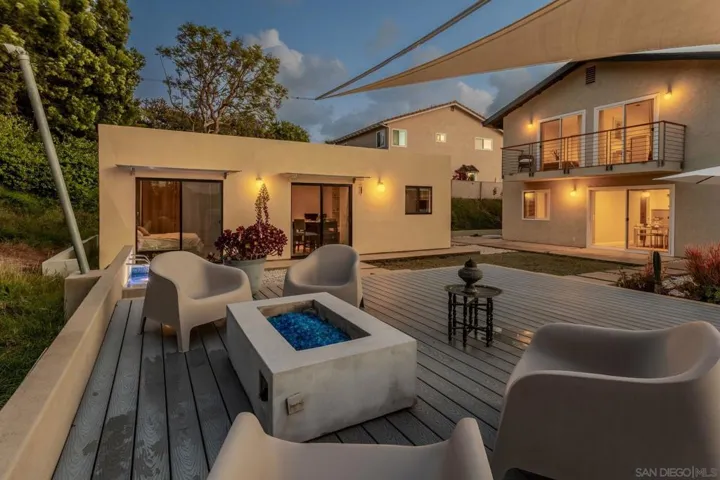 6540 Persa St, Carlsbad, California 92009