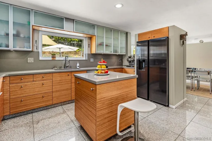 6540 Persa St, Carlsbad, California 92009