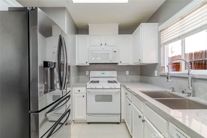 8554 Burnet Avenue 145, North Hills, California 91343