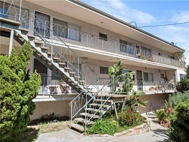 3605 Stephen M White, San Pedro, California 90731