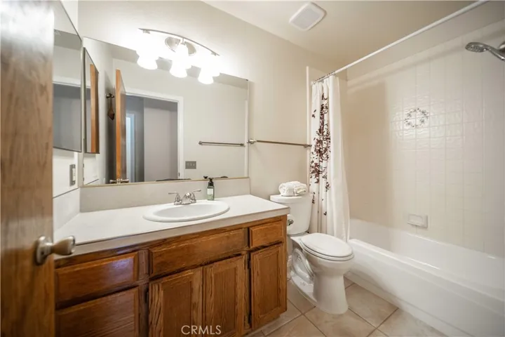 Hall bath #1