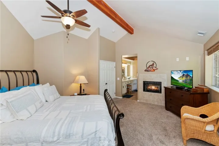Primary suite.