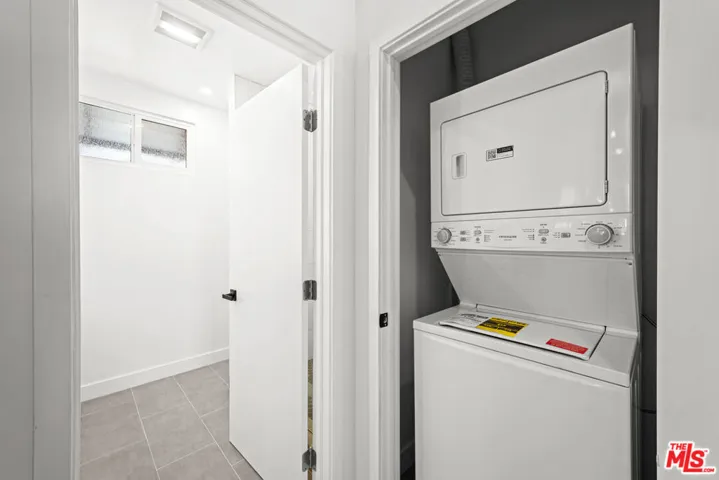 Washer & Dryer