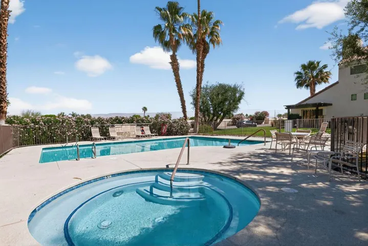 04_407_Forest_Hills_Dr_Rancho_Mirage_CA_
