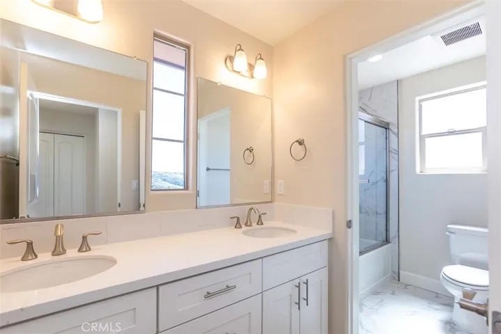 Upstairs bathroom