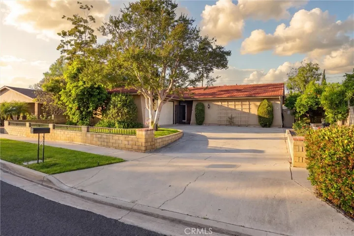 809 North Ford Avenue, Fullerton, California 92832