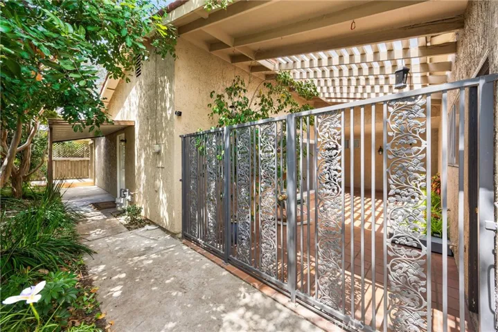 809 North Ford Avenue, Fullerton, California 92832