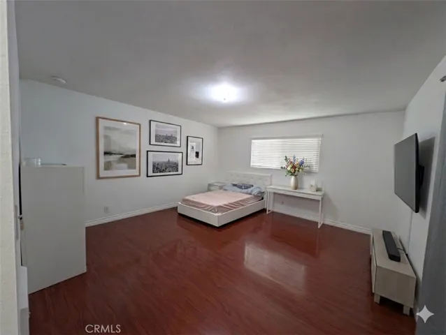 701 N Sunset Street, Santa Ana, California 92703