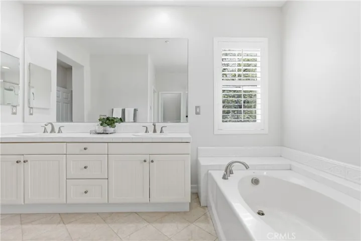 16 Orange Blossom, Ladera Ranch, California 92694