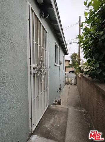 1560 W 160 Sidewalk