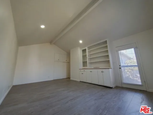 16004 Bedroom