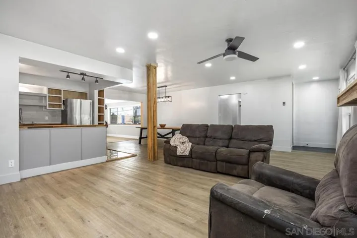 1211 E Mission Road, Fallbrook, California 92028