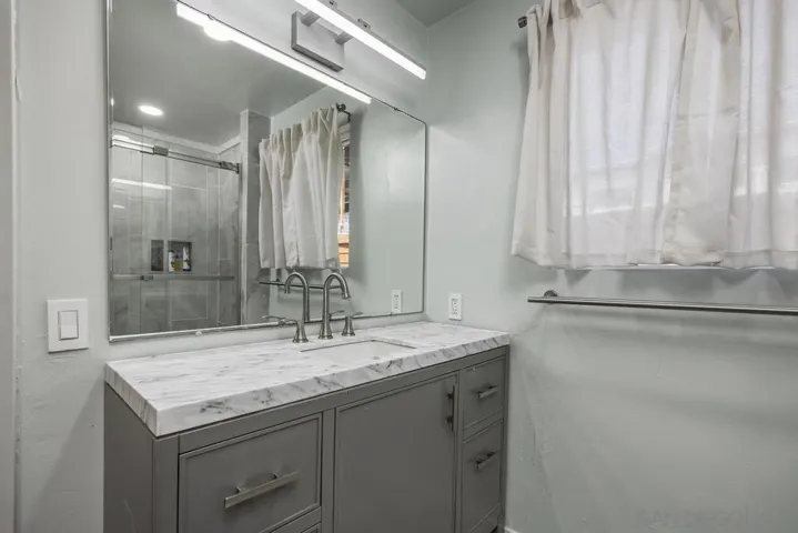 1211 E Mission Road, Fallbrook, California 92028