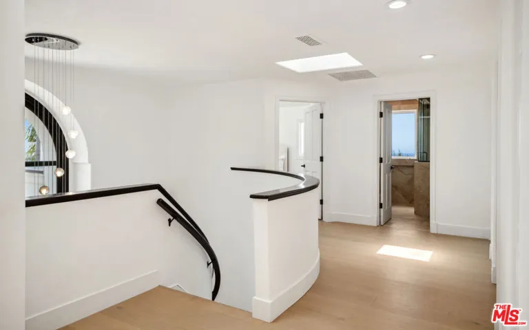 29675 Harvester Road, Malibu, California 90265