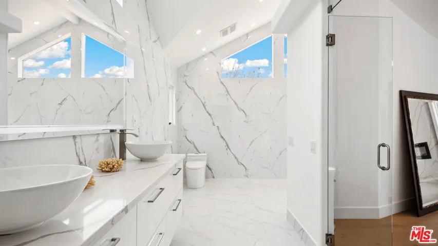 29675 Harvester Road, Malibu, California 90265