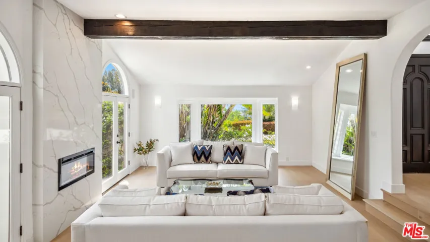 29675 Harvester Road, Malibu, California 90265