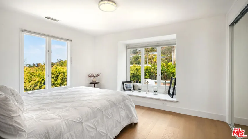29675 Harvester Road, Malibu, California 90265