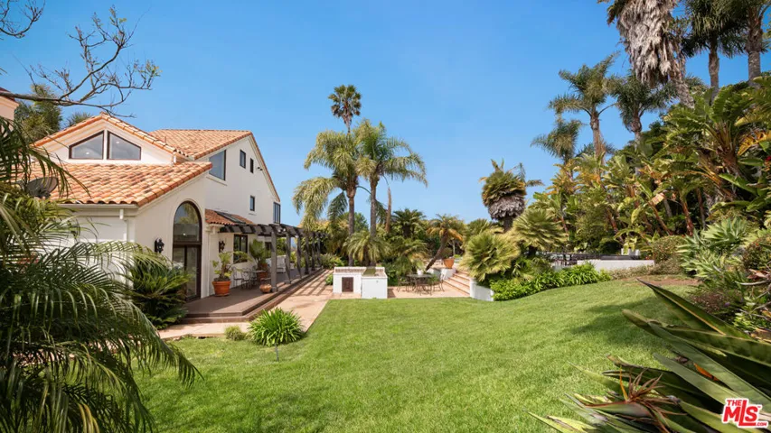 29675 Harvester Road, Malibu, California 90265
