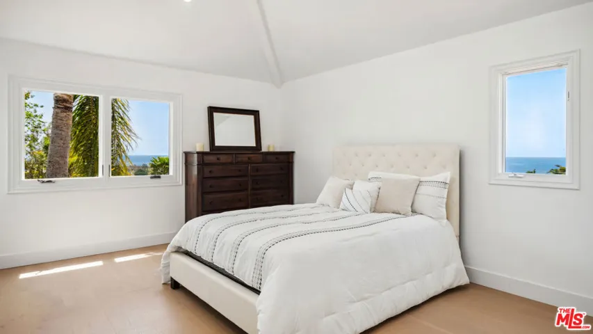 29675 Harvester Road, Malibu, California 90265