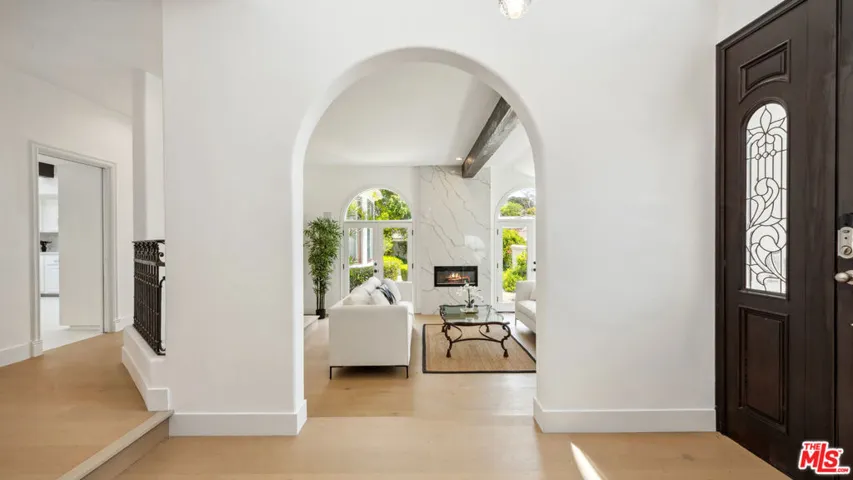 29675 Harvester Road, Malibu, California 90265