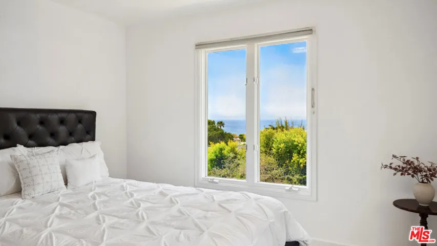 29675 Harvester Road, Malibu, California 90265
