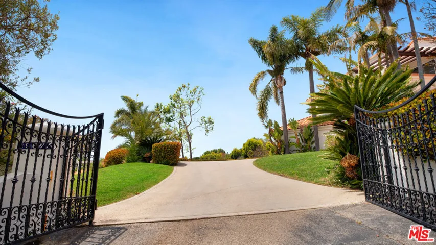 29675 Harvester Road, Malibu, California 90265