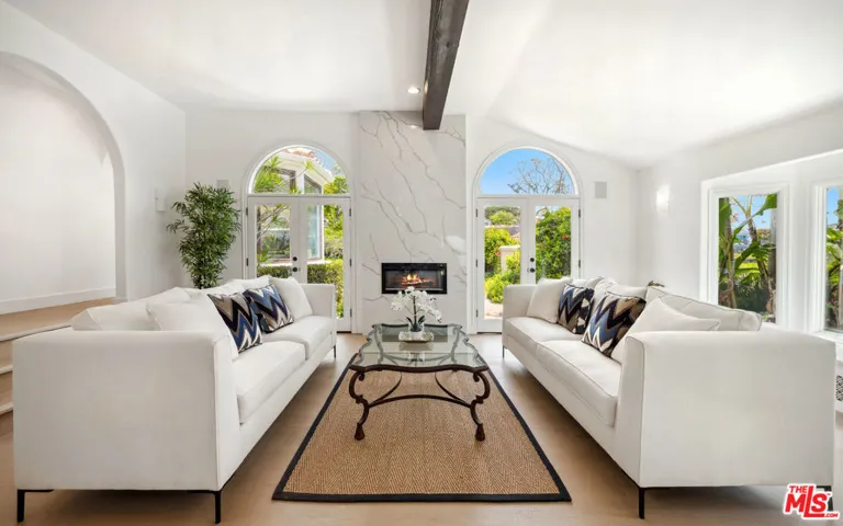 29675 Harvester Road, Malibu, California 90265
