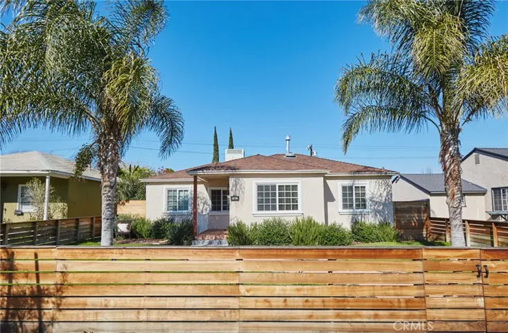 17827 Burbank Boulevard, Encino, California 91316