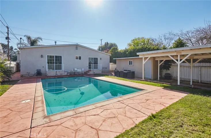 17827 Burbank Boulevard, Encino, California 91316