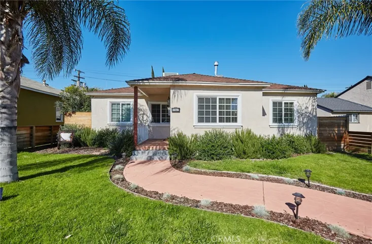 17827 Burbank Boulevard, Encino, California 91316