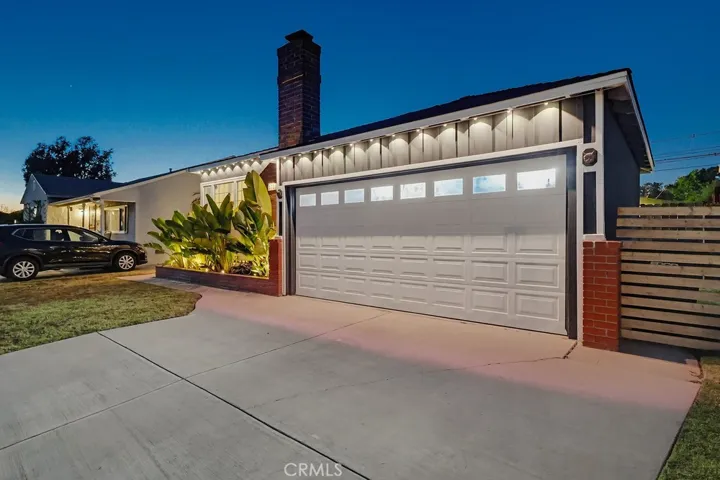 2713 Flangel, Lakewood, California 90712