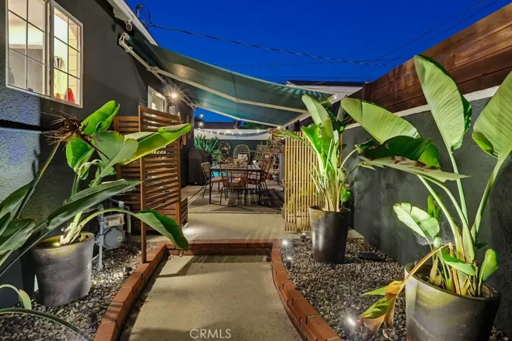 2713 Flangel, Lakewood, California 90712
