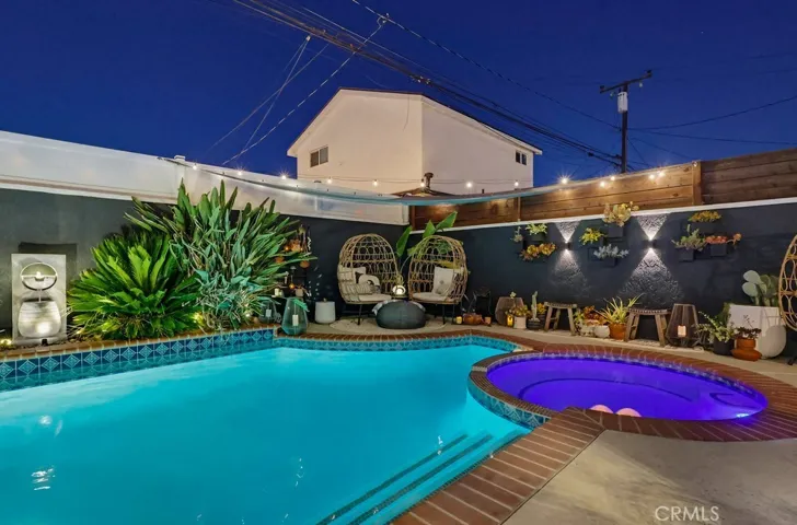 2713 Flangel, Lakewood, California 90712