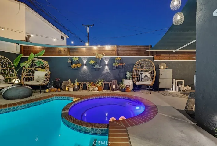 2713 Flangel, Lakewood, California 90712