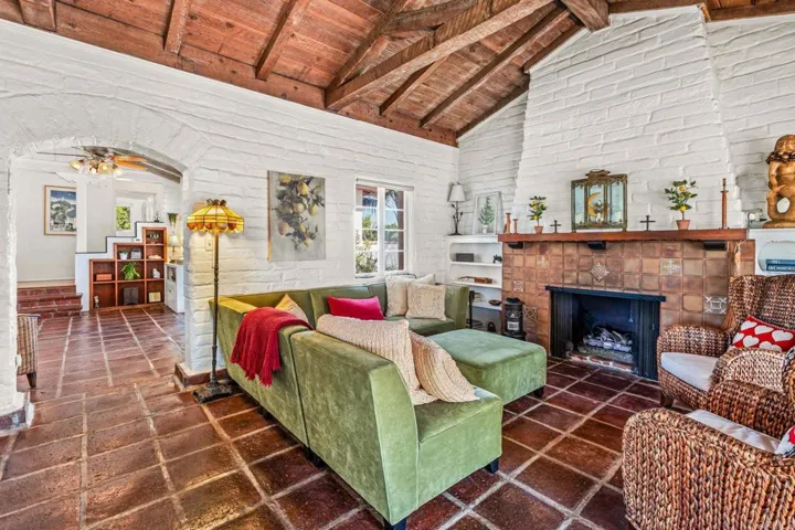 Den/Family/Great Room