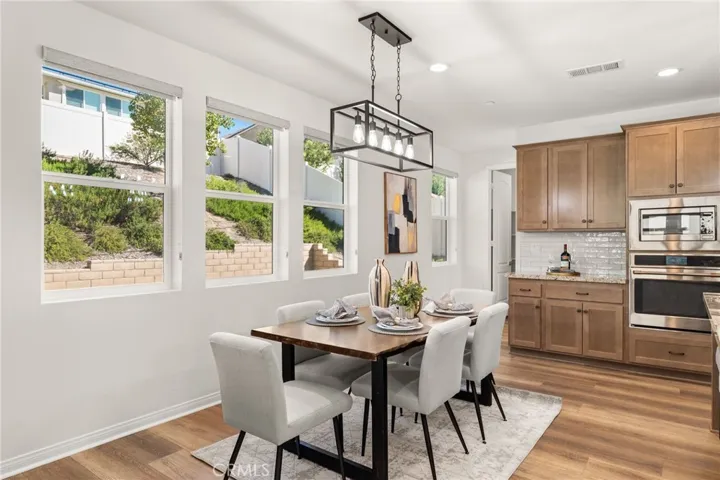 32448 Toyon Road, Temecula, California 92591