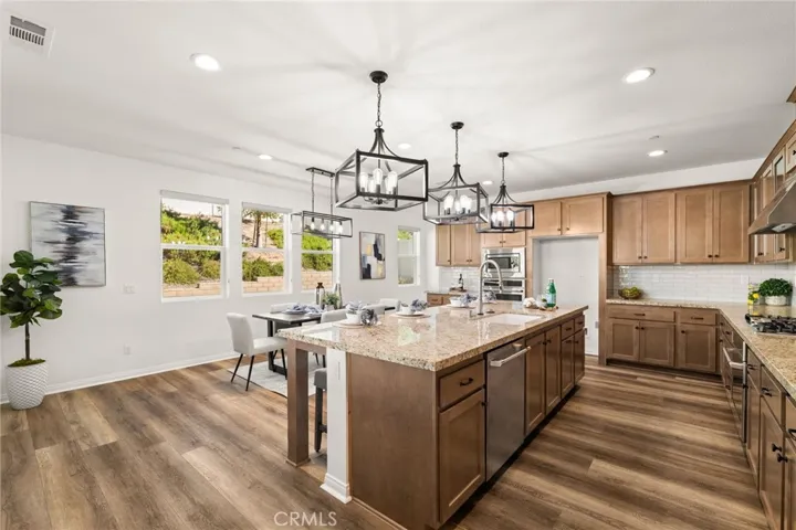 32448 Toyon Road, Temecula, California 92591