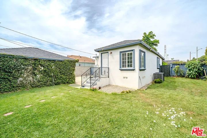 1002 W 131st Street, Gardena, California 90247