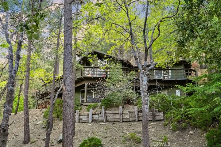 1159 Twin Lakes Drive, Wrightwood, California 92397
