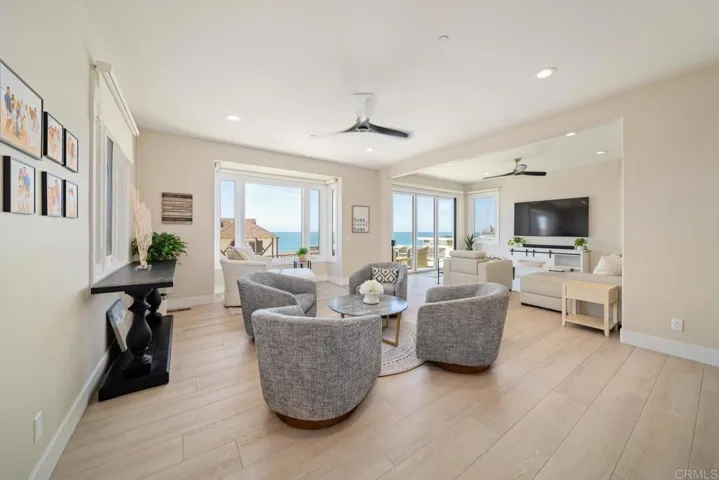 1922 S Pacific St., Oceanside, California 92054