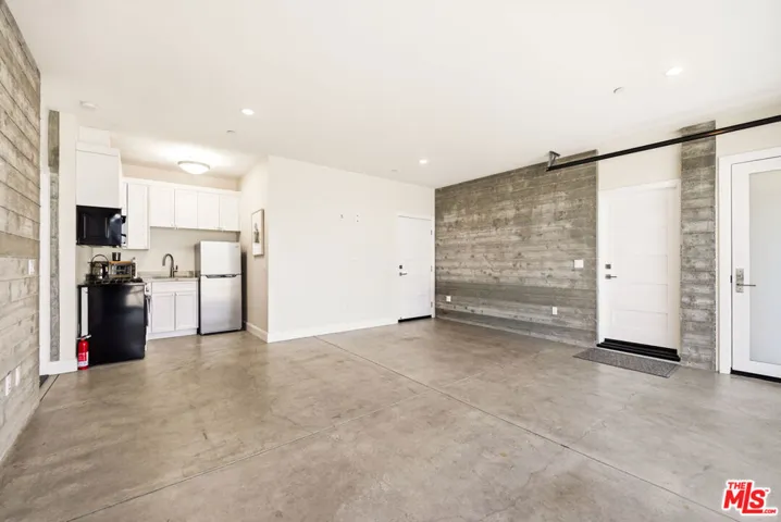 27008 Old Chimney Road, Malibu, California 90265