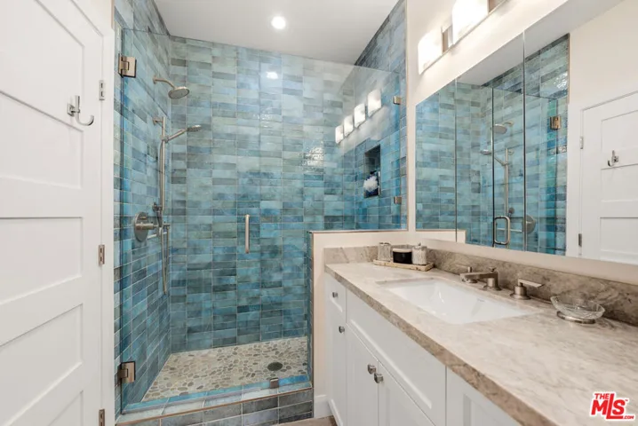 27008 Old Chimney Road, Malibu, California 90265
