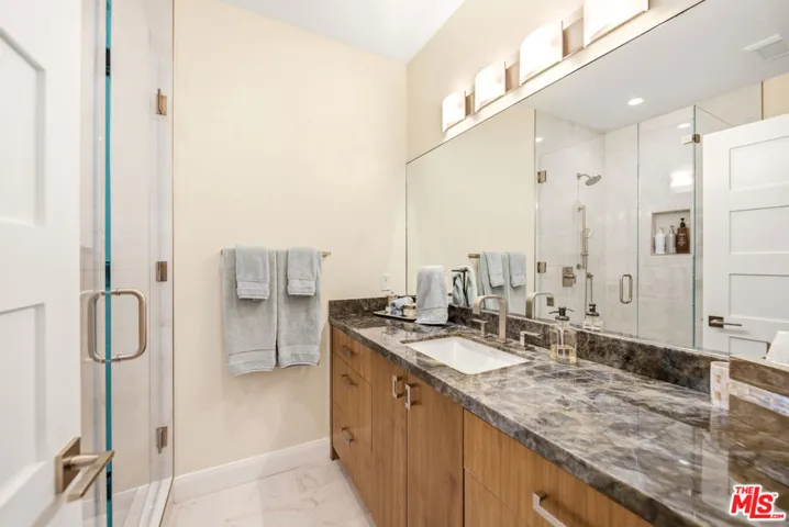 27008 Old Chimney Road, Malibu, California 90265