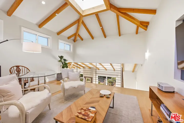 27008 Old Chimney Road, Malibu, California 90265