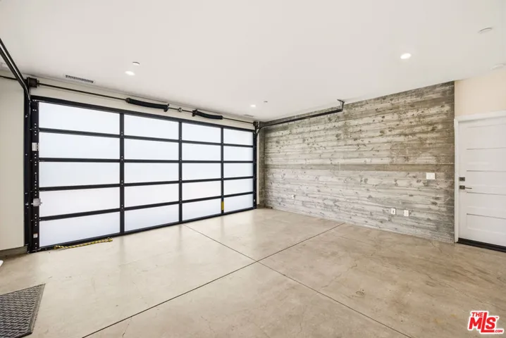 27008 Old Chimney Road, Malibu, California 90265