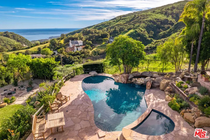 27008 Old Chimney Road, Malibu, California 90265