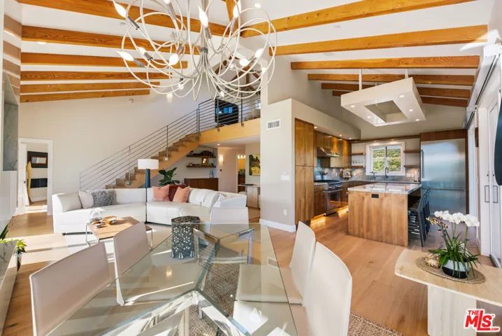 27008 Old Chimney Road, Malibu, California 90265