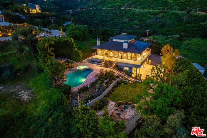 27008 Old Chimney Road, Malibu, California 90265