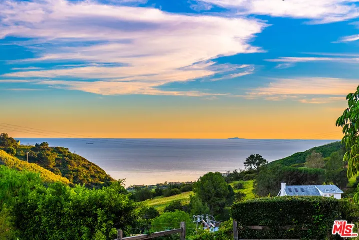27008 Old Chimney Road, Malibu, California 90265